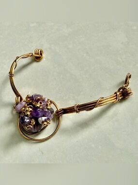 Handmade Gold Wire Bangle Bracelet with Amethyst Cluster